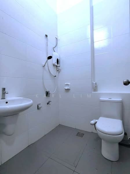 Rumah Teres 2 Tingkat untuk Dijual di Eco Summer (Johor Bahru) - Karl Lim - Bathroom - PropertyGuru.com.my