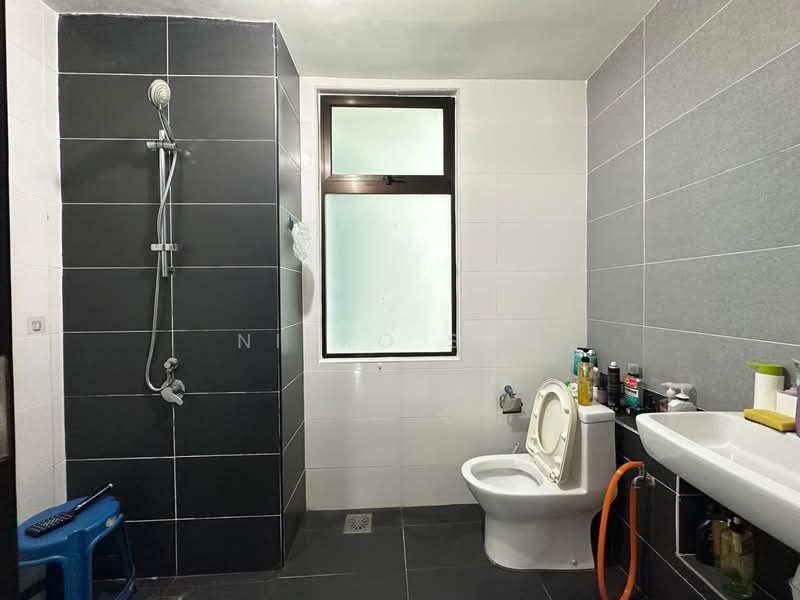 Service Residence for Sale at Wave @ Marina Cove - Nikko Soh - Bathroom - PropertyGuru.com.my