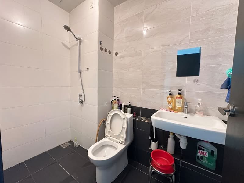 Service Residence for Sale at Wave @ Marina Cove - Nikko Soh - Bathroom - PropertyGuru.com.my