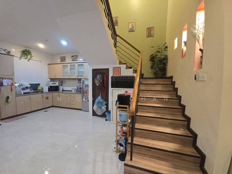 Rumah Berkembar untuk Dijual di Kuching (Sarawak) - Nicola Chan - Living area - PropertyGuru.com.my