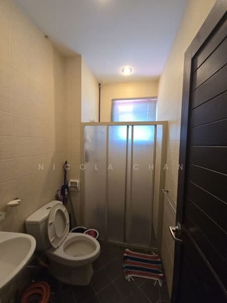 Rumah Berkembar untuk Dijual di Kuching (Sarawak) - Nicola Chan - Bathroom - PropertyGuru.com.my