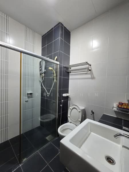 Pangsapuri untuk Disewa di Horizon Residence (Dwi Mutiara) - April Chin - Bathroom - PropertyGuru.com.my