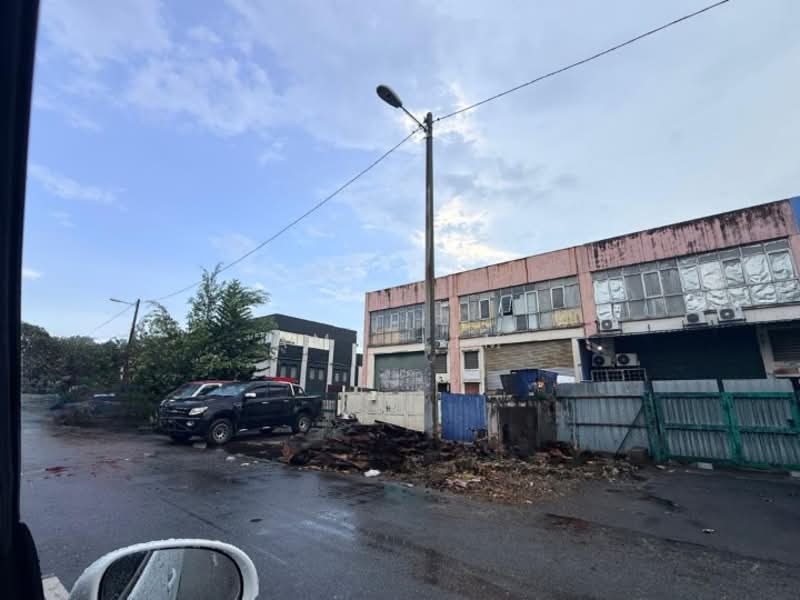 Kilang untuk Dijual di Taman Perindustrian Puchong (Puchong) - Amy Lim - Exterior - PropertyGuru.com.my