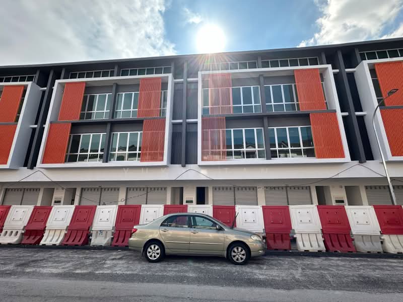 Shop / Office for Rent in Bandar Tasik Puteri (Rawang) - Yukii Tan - Exterior - PropertyGuru.com.my