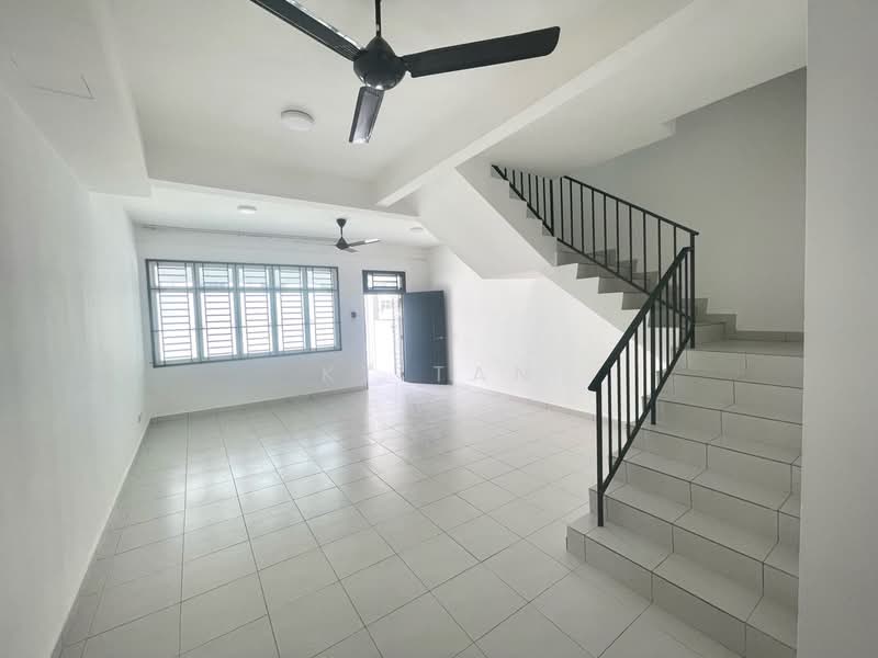 Rumah Teres 2.5 Tingkat untuk Disewa di Iskandar Puteri (Nusajaya) (Johor) - KT Tan - Living Room - PropertyGuru.com.my