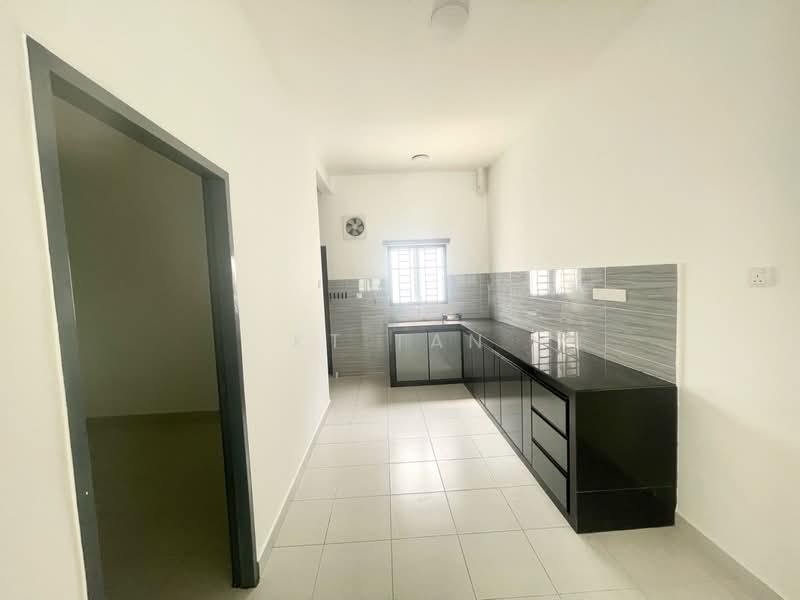 Rumah Teres 2.5 Tingkat untuk Disewa di Iskandar Puteri (Nusajaya) (Johor) - KT Tan - Kitchen - PropertyGuru.com.my