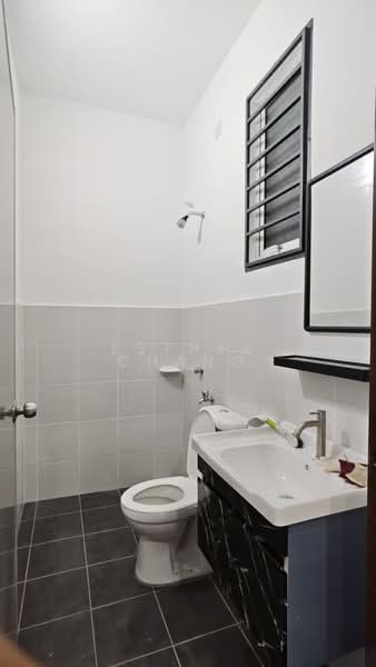 2-storey Terraced House for Sale in Taman Pulai Mutiara (Iskandar Puteri (Nusajaya)) - Esther Chang - Bathroom - PropertyGuru.com.my
