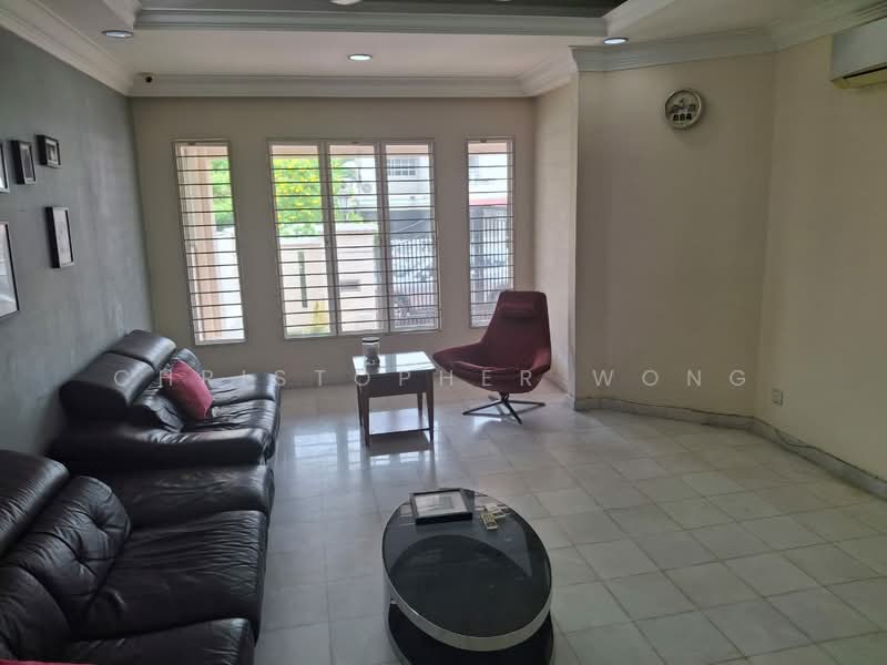 2-storey Terraced House for Rent in Petaling Jaya (Selangor) - Christopher Wong - Living Room - PropertyGuru.com.my