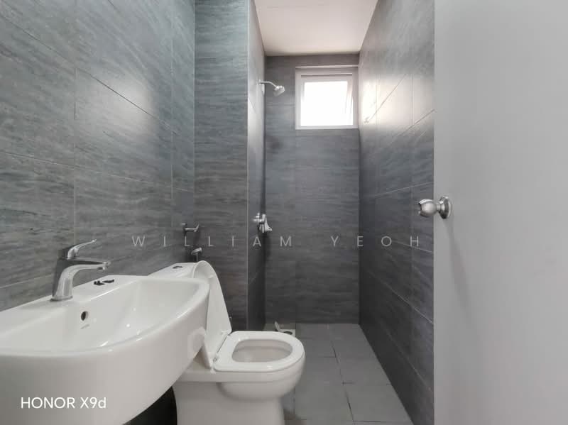 Servis Apartment untuk Disewa di Gaya Resort Homes - William Yeoh - Bathroom - PropertyGuru.com.my