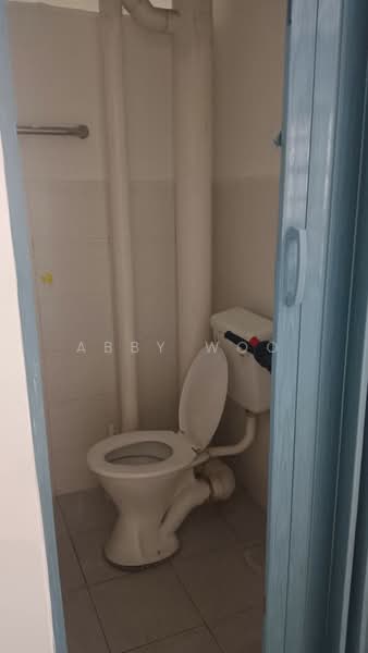 Pangsapuri untuk Disewa di Sri Akasia - Abby Woo - Bathroom - PropertyGuru.com.my