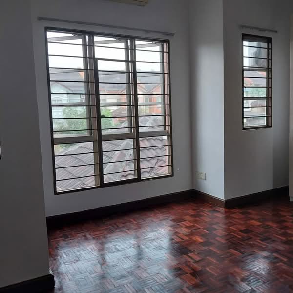 Terraced House for Rent in Putra Heights (Subang Jaya) - Geo . - Bedroom - PropertyGuru.com.my