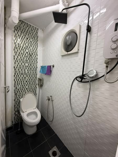 Rumah Teres 2 Tingkat untuk Dijual di Taman Sri Puchong (Puchong) - Wai Ann Teng - Bathroom - PropertyGuru.com.my