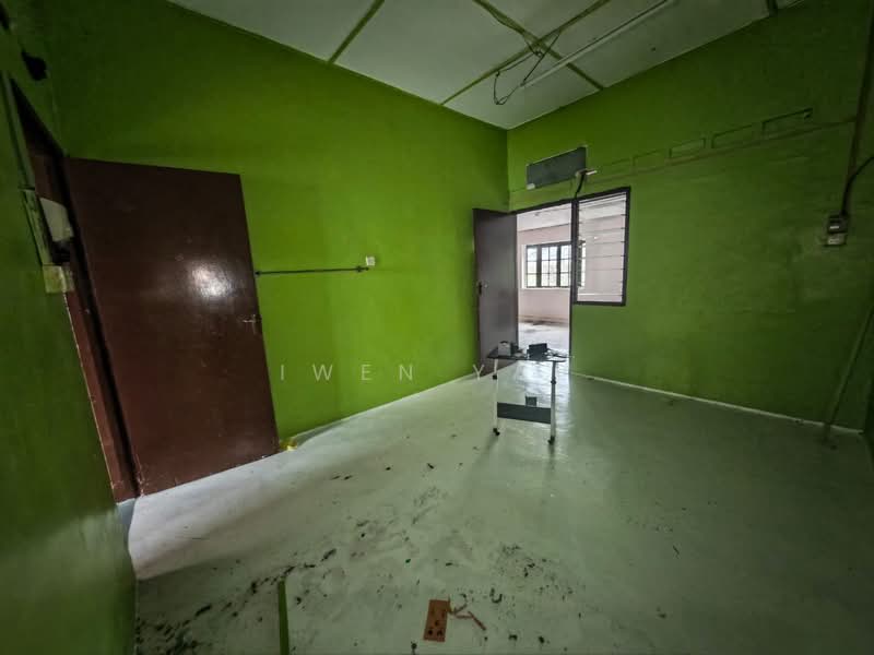 Rumah Teres 2 Tingkat untuk Dijual di Taman Sri Tebrau (Johor Bahru) - Iwen Yap - PropertyGuru.com.my