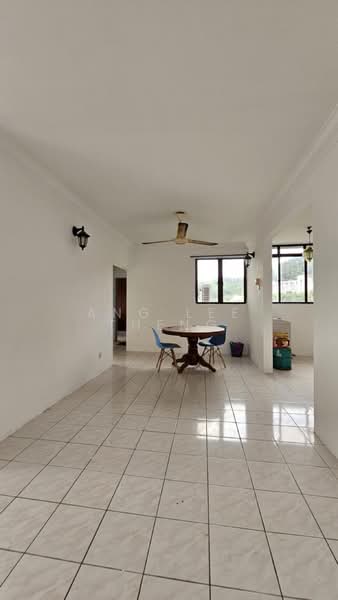 Pangsapuri untuk Dijual di Pearl Garden - Ang Lee Theng - Living Room - PropertyGuru.com.my