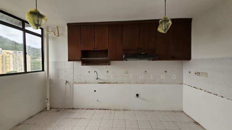 Pangsapuri untuk Dijual di Pearl Garden - Ang Lee Theng - Kitchen - PropertyGuru.com.my