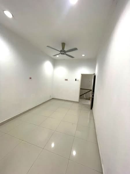 Rumah Teres 2-Tingkat untuk Disewa di Taman Baiduri Dengkil (Dengkil) - Kok Yee Loh - Interior - PropertyGuru.com.my