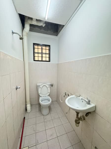 Flat for Rent at Hata Square - Stephen Lim - Bathroom - PropertyGuru.com.my
