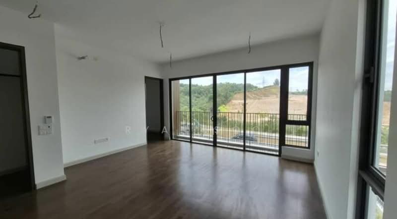 Semi-Detached House for Sale in Bukit Jelutong (Shah Alam) - Ryan Soo - Living Room - PropertyGuru.com.my