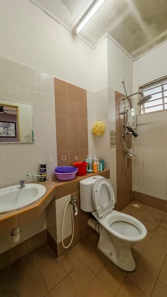 2-storey Terraced House for Sale in Bukit Raja (Selangor) - Loke . - Bathroom - PropertyGuru.com.my