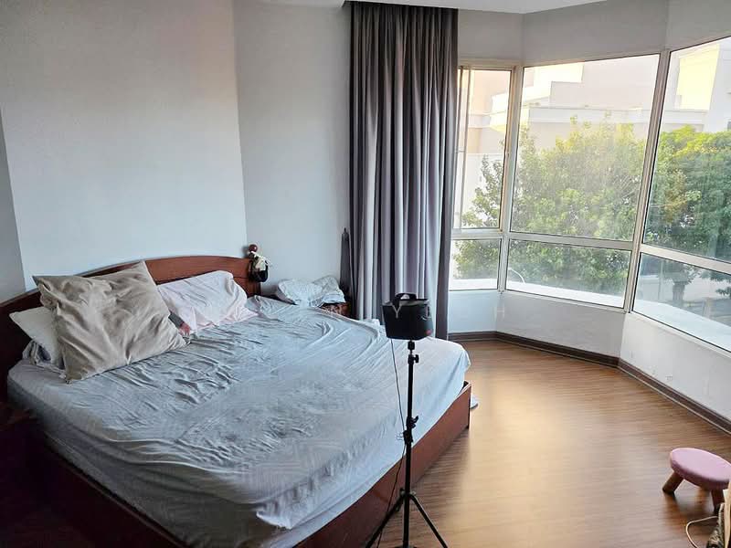 Kondominium untuk Dijual di Gurney Beach Resort - Allen Yeoh - Bedroom - PropertyGuru.com.my