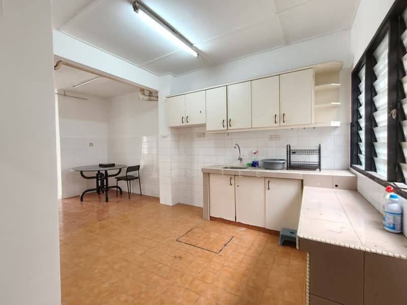 Rumah Teres 2 Tingkat untuk Disewa di Taman Bukit Belimbing (Balakong) - Jess Lee - Kitchen - PropertyGuru.com.my
