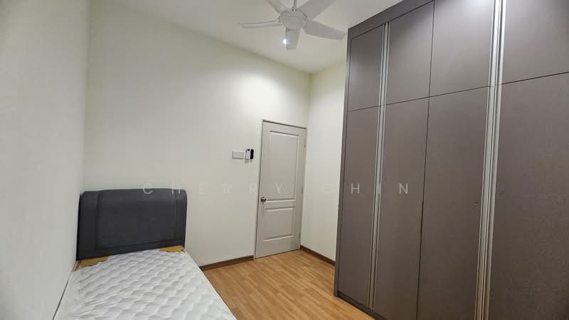 Rumah Teres 2 Tingkat untuk Disewa di Bandar Bukit Raja (Klang) - Cherry Chin - Upstair Medium Bedroom 2 - PropertyGuru.com.my