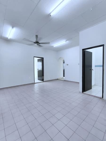 Rumah Berkembar untuk Dijual di Johor Bahru (Johor) - Karl Lim - Living Room - PropertyGuru.com.my