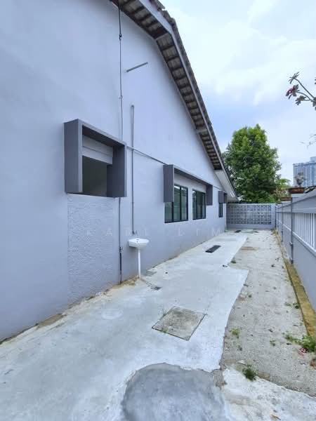 Rumah Berkembar untuk Dijual di Johor Bahru (Johor) - Karl Lim - Exterior - PropertyGuru.com.my