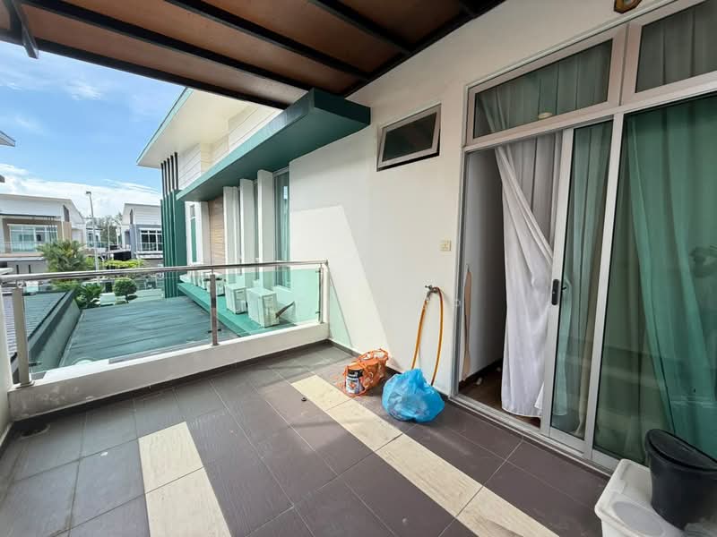 Cluster House for Rent in Nusa Duta (Iskandar Puteri (Nusajaya)) - Jeff Yap - Balcony - PropertyGuru.com.my