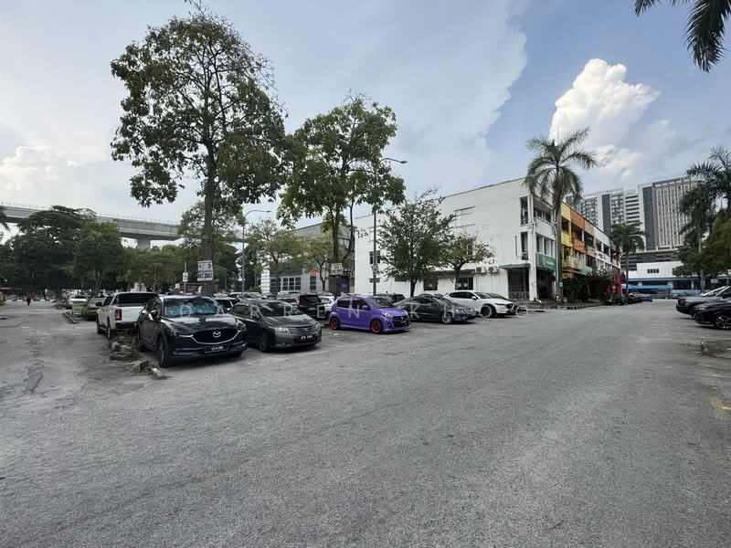 Kedai untuk Dijual di Hicom - Glenmarie Industrial Park (Shah Alam) - Darren Khoo - Exterior - PropertyGuru.com.my