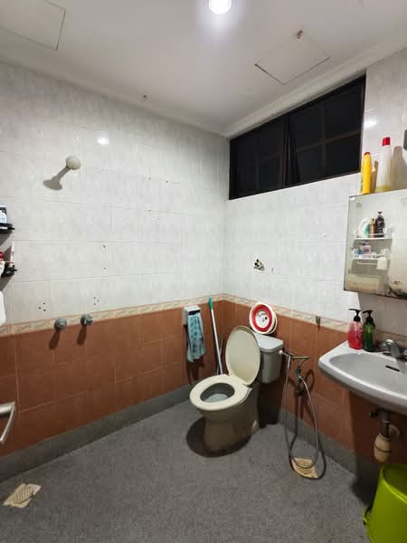 Condominium for Sale at Datin Halimah Condominium - Justin Kong - Bathroom - PropertyGuru.com.my