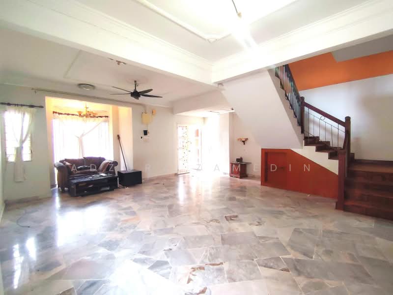 Rumah Teres 2 Tingkat untuk Dijual di Bandar Tun Hussein Onn (Cheras) - Adzura Zamedin - Living Room - PropertyGuru.com.my