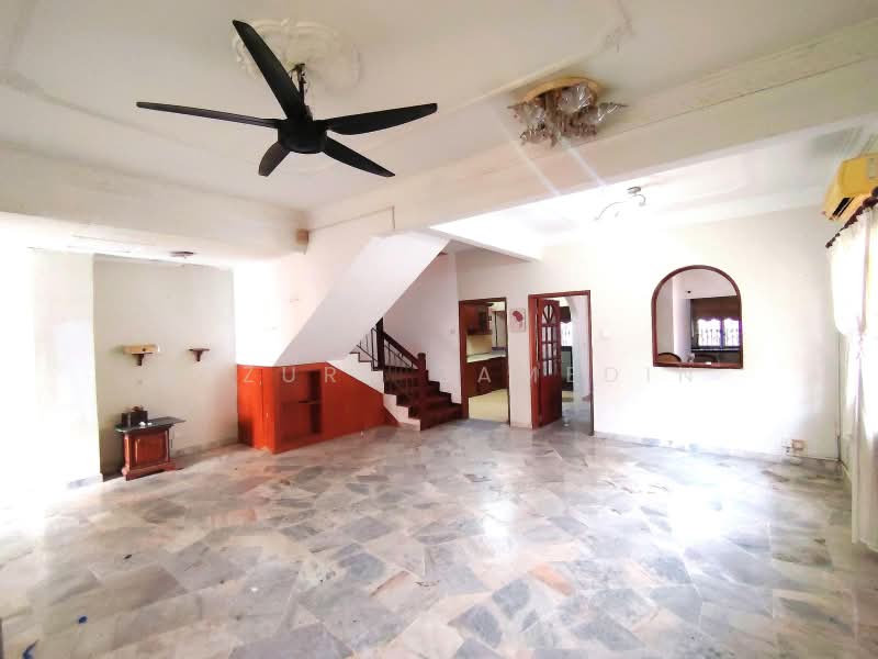 Rumah Teres 2 Tingkat untuk Dijual di Bandar Tun Hussein Onn (Cheras) - Adzura Zamedin - Living Room - PropertyGuru.com.my