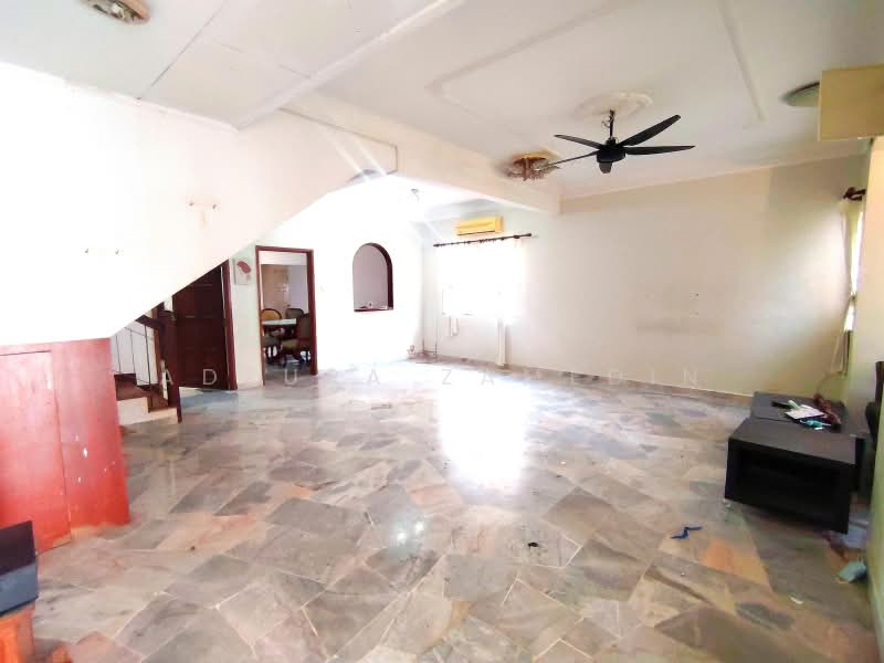 Rumah Teres 2 Tingkat untuk Dijual di Bandar Tun Hussein Onn (Cheras) - Adzura Zamedin - Living Room - PropertyGuru.com.my