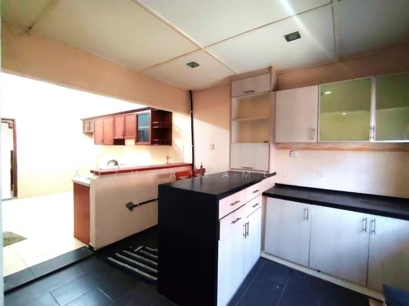Rumah Teres 2 Tingkat untuk Dijual di Bandar Tun Hussein Onn (Cheras) - Adzura Zamedin - Kitchen - PropertyGuru.com.my