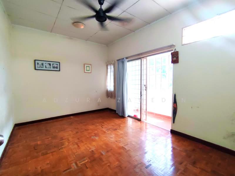 Rumah Teres 2 Tingkat untuk Dijual di Bandar Tun Hussein Onn (Cheras) - Adzura Zamedin - Living Room - PropertyGuru.com.my