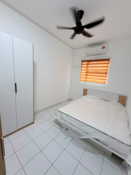 Servis Apartment untuk Disewa di Kiara Kasih - Adrian Lim - Bedroom - PropertyGuru.com.my
