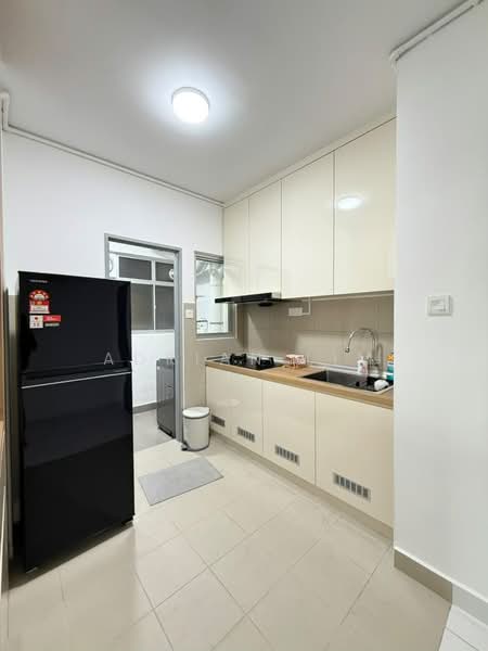Servis Apartment untuk Disewa di Kiara Kasih - Adrian Lim - Kitchen - PropertyGuru.com.my