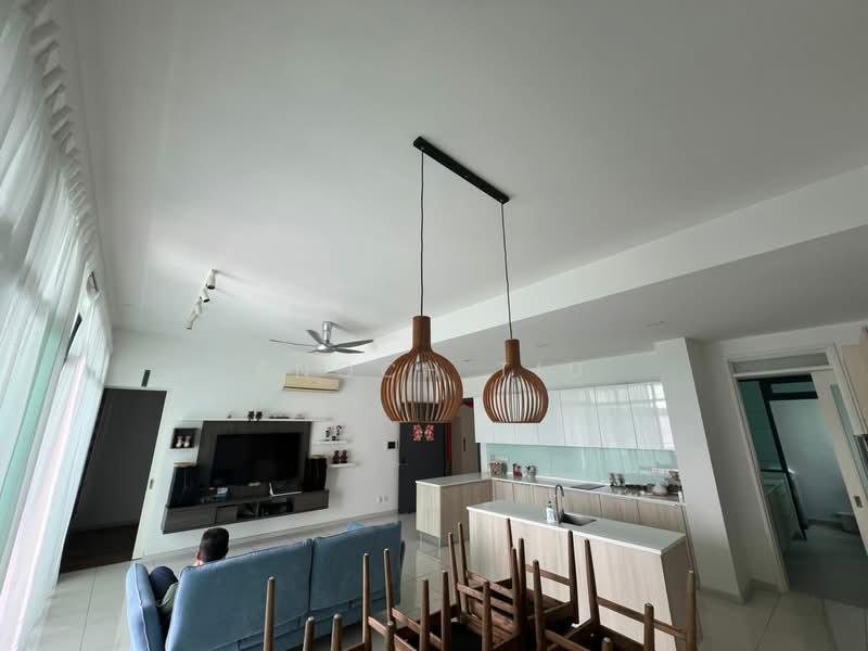 Kondominium untuk Dijual di The Light Collection III - Enoch Tiu - Living Room - PropertyGuru.com.my