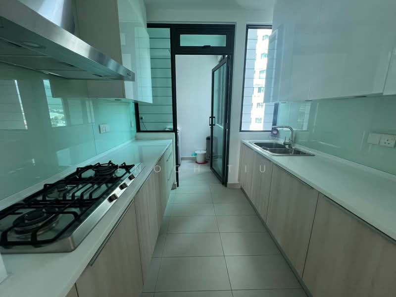 Kondominium untuk Dijual di The Light Collection III - Enoch Tiu - Kitchen - PropertyGuru.com.my