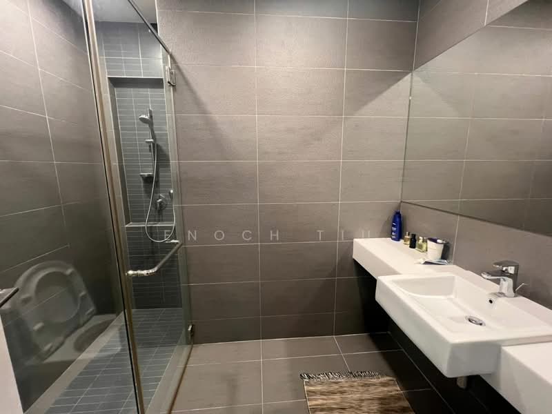 Kondominium untuk Dijual di The Light Collection III - Enoch Tiu - Bathroom - PropertyGuru.com.my