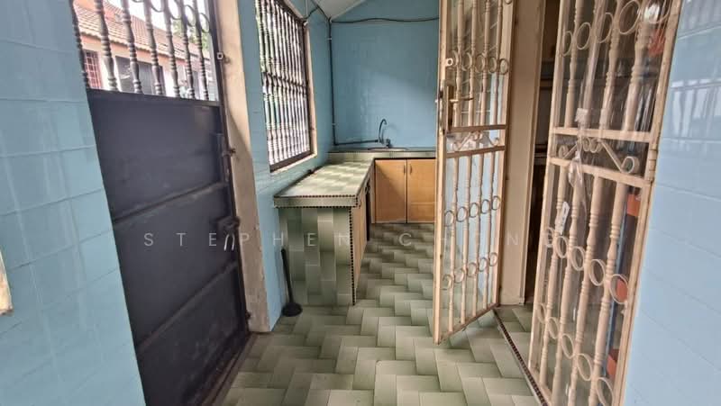 Rumah Teres 1 Tingkat untuk Dijual di Taman Perling (Perling) - Stephen Chong - Kitchen - PropertyGuru.com.my