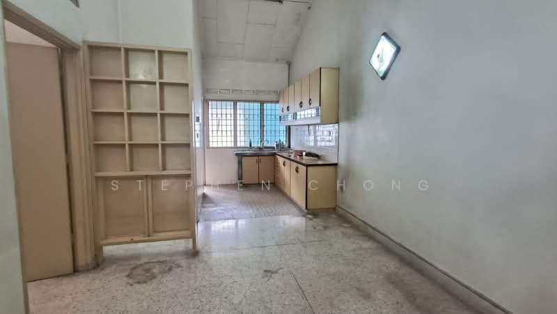 Rumah Teres 1 Tingkat untuk Dijual di Taman Perling (Perling) - Stephen Chong - Kitchen - PropertyGuru.com.my