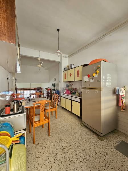 2-storey Terraced House for Sale in Island Glades (Jelutong) - Chong Chooi Wei - Kitchen - PropertyGuru.com.my