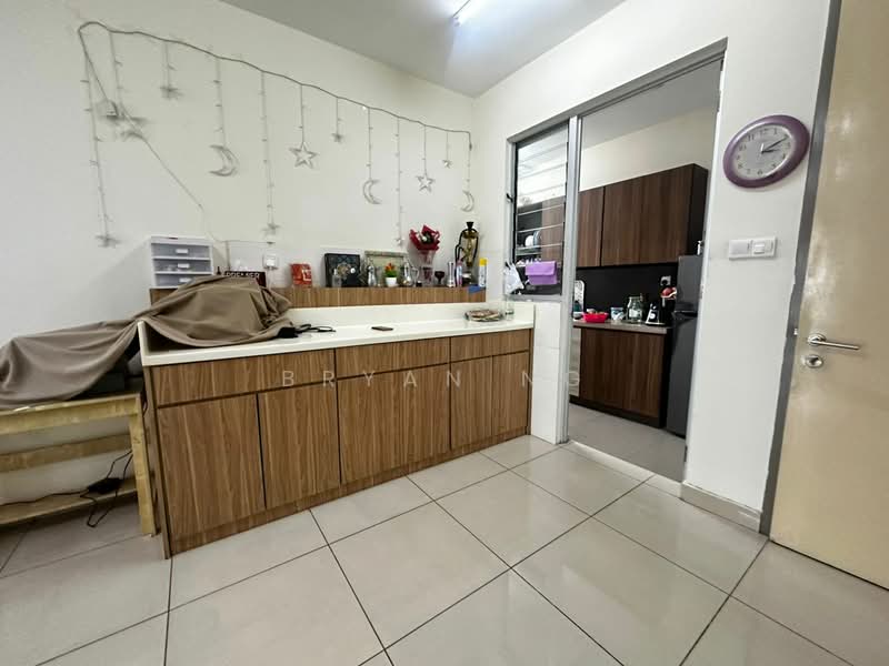 Service Residence for Sale at Platinum Lake PV 21 - Bryan Ng - Kitchen - PropertyGuru.com.my