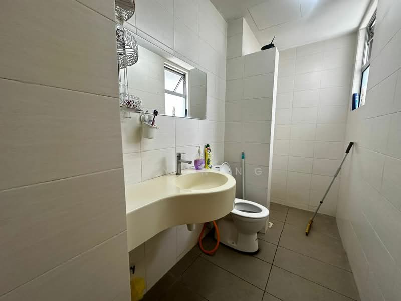 Service Residence for Sale at Platinum Lake PV 21 - Bryan Ng - PropertyGuru.com.my