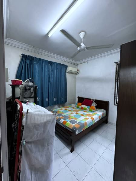 1-storey Terraced House for Sale in Taman Johor (Tampoi) - Karl Lim - Bedroom - PropertyGuru.com.my
