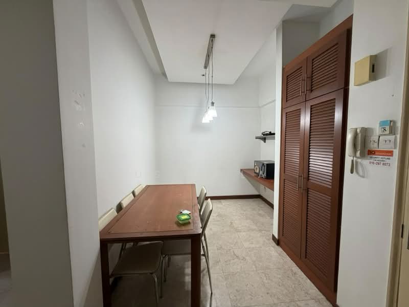 Condominium for Rent at 10 Semantan Suites - Justin Lai - Dining Room - PropertyGuru.com.my