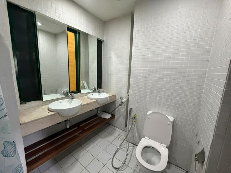 Condominium for Rent at 10 Semantan Suites - Justin Lai - Bathroom - PropertyGuru.com.my