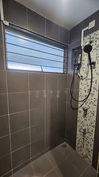 Rumah Teres 2 Tingkat untuk Disewa di Bandar Bukit Raja (Klang) - Cherry Chin - Master Bathroom - PropertyGuru.com.my